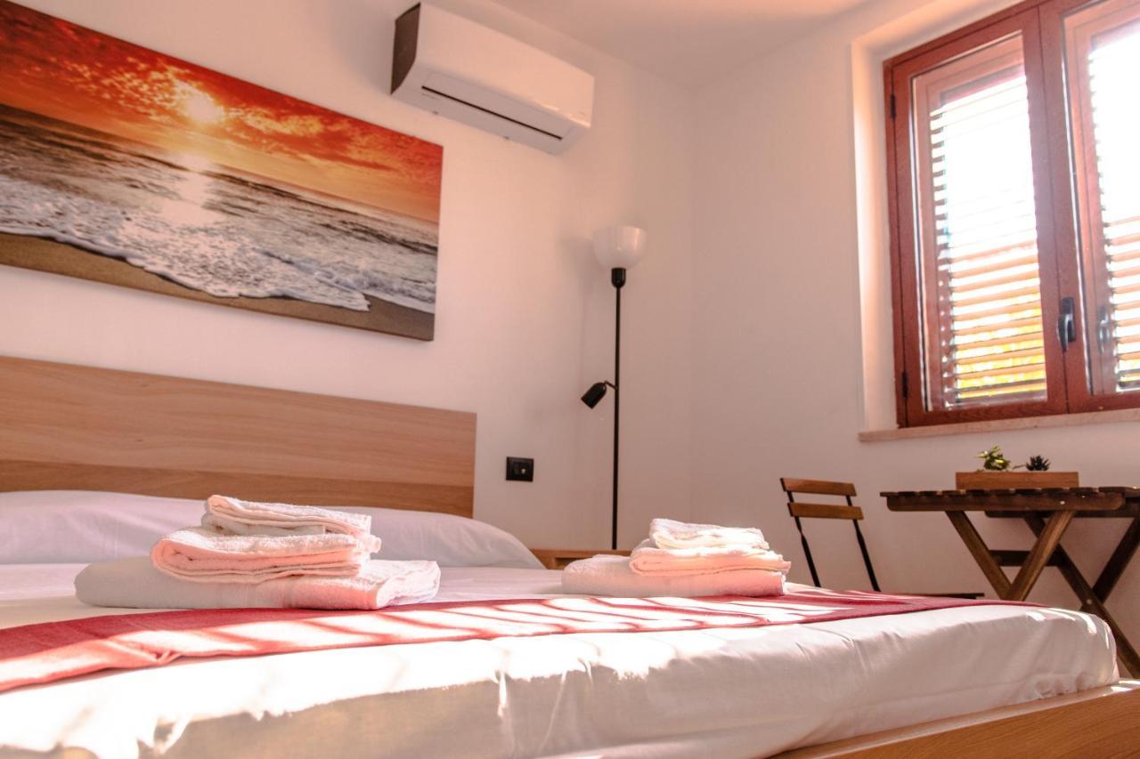 Bed and Breakfast Casa Vespucci Ізола-делле-Фемміне Екстер'єр фото