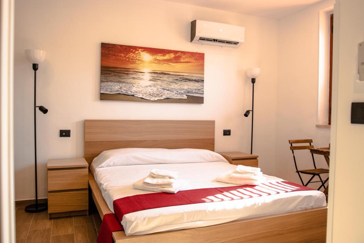 Bed and Breakfast Casa Vespucci Ізола-делле-Фемміне Екстер'єр фото